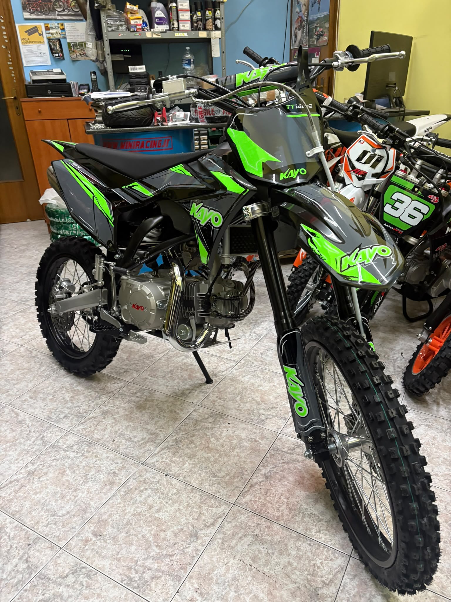 PIT BIKE KAYO 140CC 4T,4 MARCE, RUOTA 16”I9”,AVVIAMENTO ELETTRICO - immagine 7